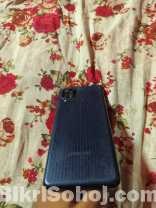 Galaxy m12